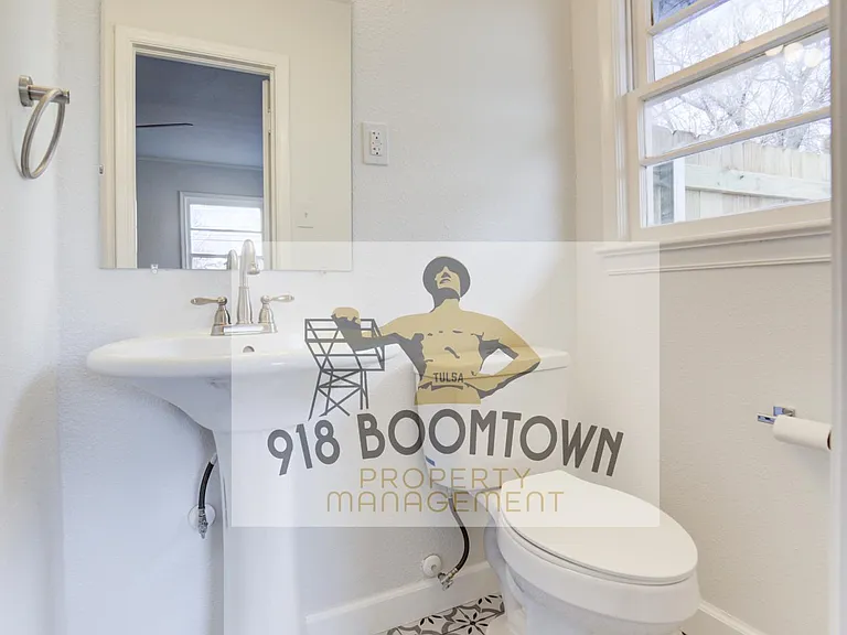 4819 E 37th Pl — Photo 21