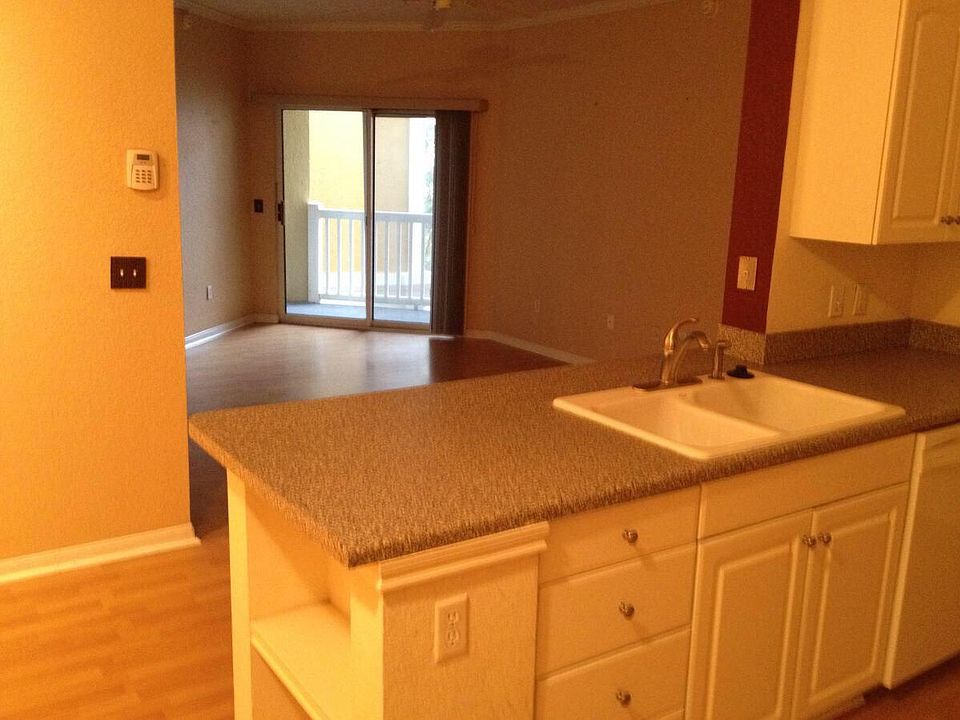 1st image of 860 N Orange Ave APT 323