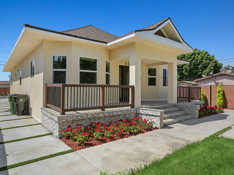 540 W Avenue 28 — Photo 28