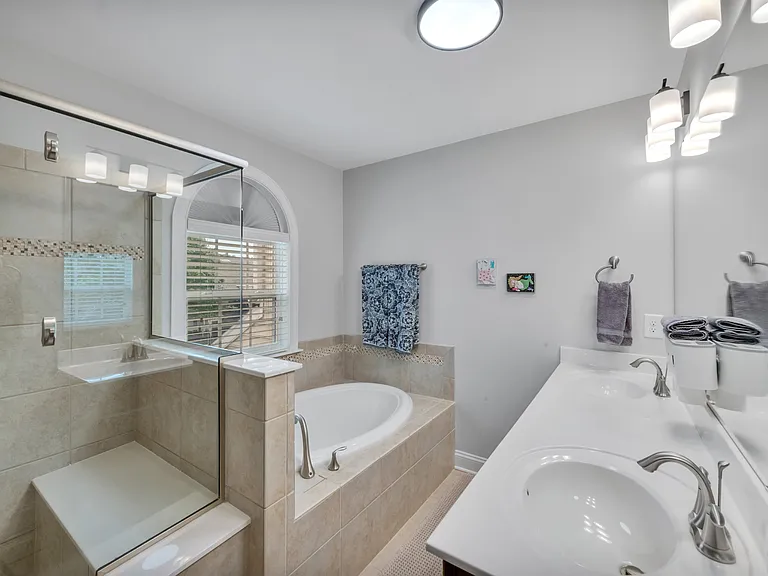 843 Swan Neck Ln — Photo 13