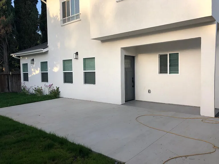 6542 Gaviota Ave — Photo 2