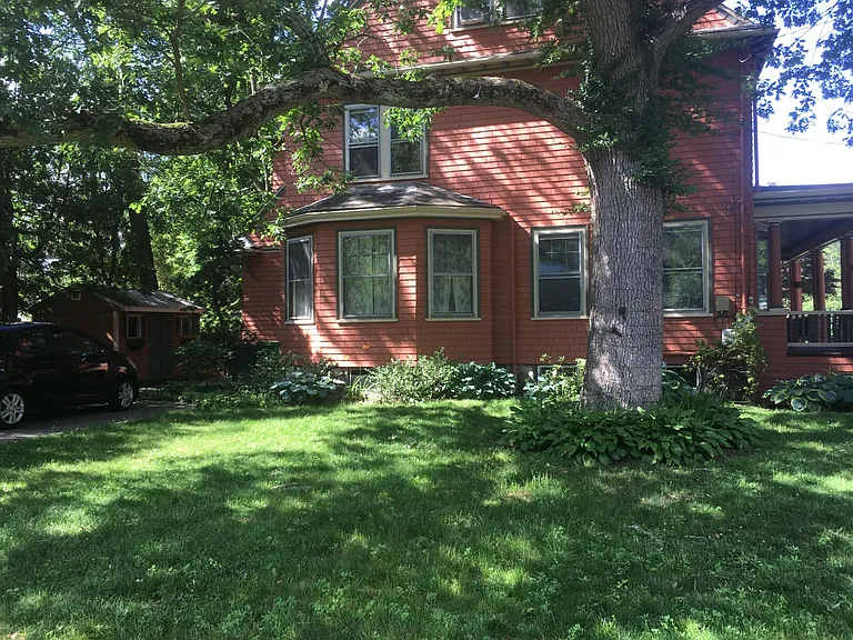 1013 Walnut St — Photo 15