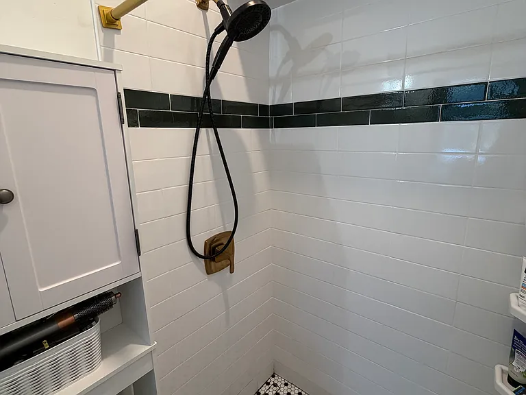 34 Chalmers St #2 — Photo 4