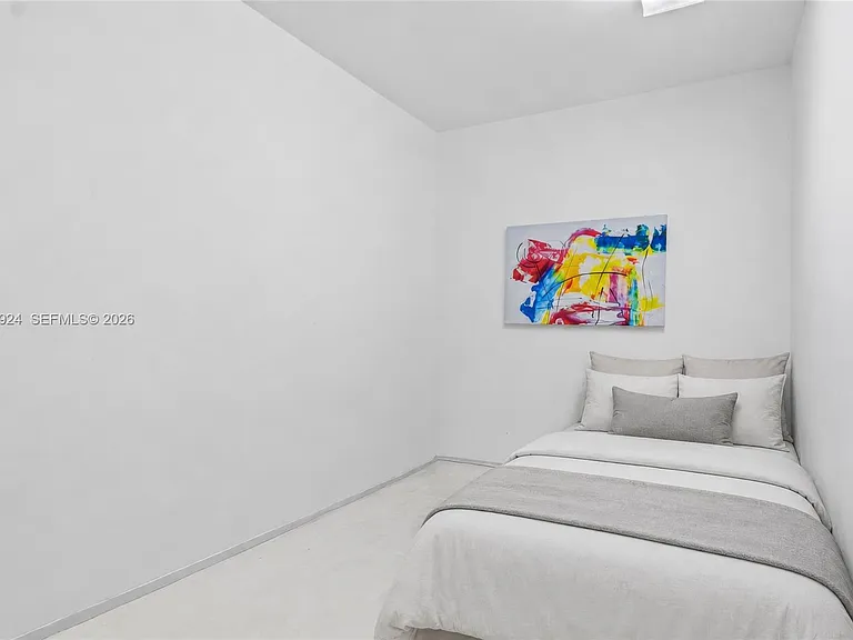 575 Crandon Blvd #413 — Photo 21