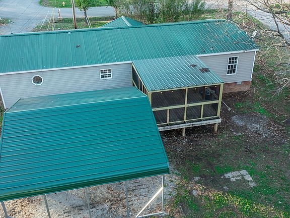 2nd image of 112 Whispering Oak Dr