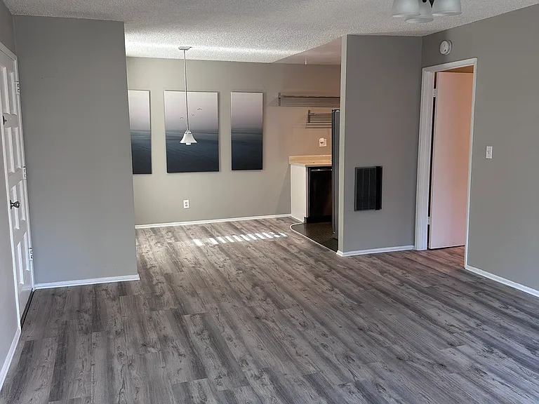 5512 Armitos Ave #34 — Photo 5
