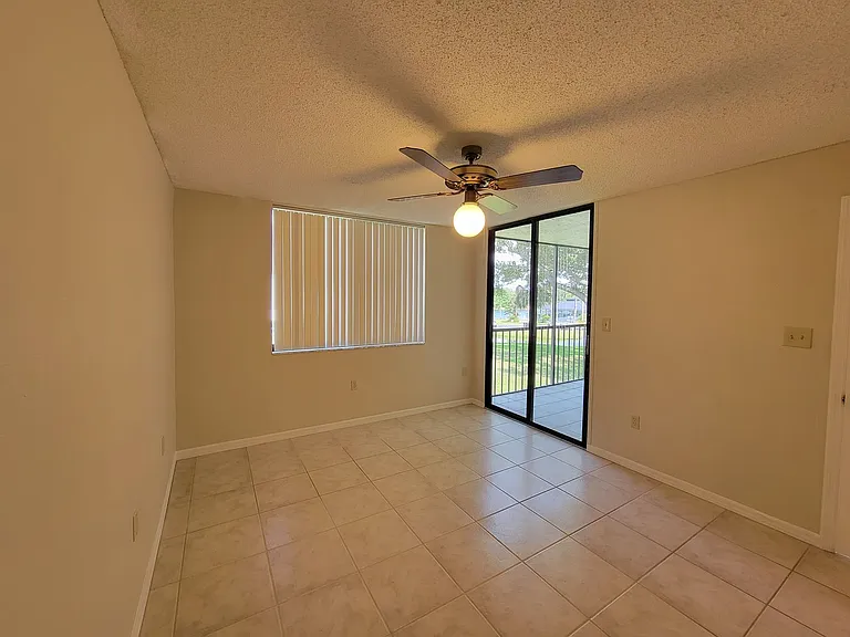 2424 W Tampa Bay Blvd #M201 — Photo 13