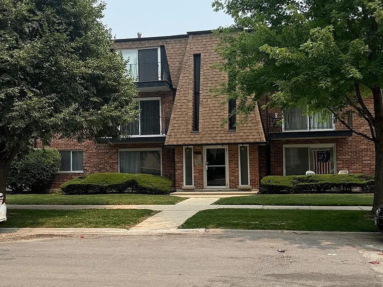 10707 S Keating Ave #3A — Photo 2