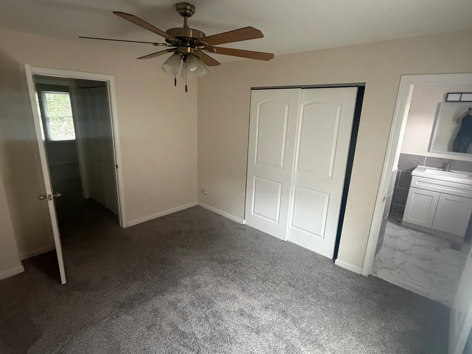 2 bed, 2.5 bath, 1200 sqft, $1,450 — Photo 3