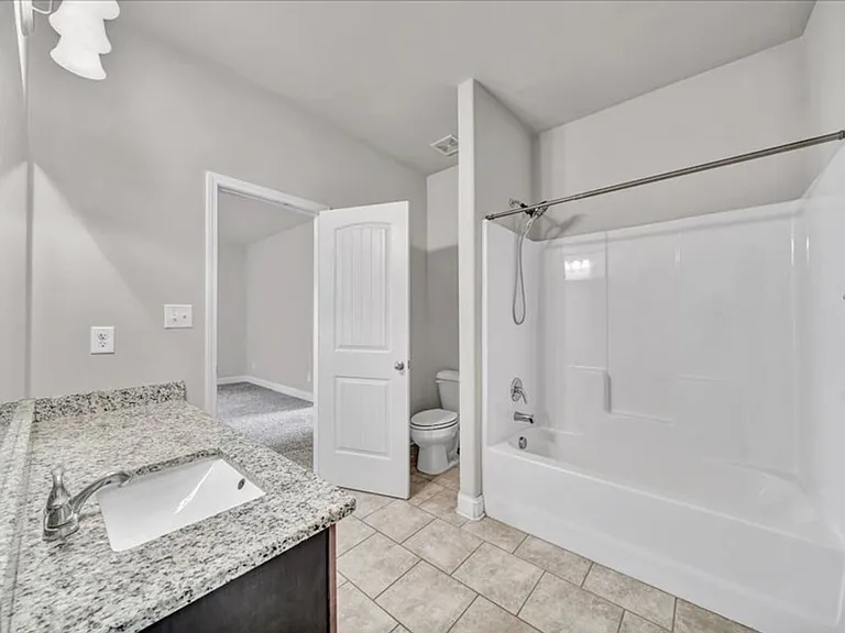 139 Stoney Creek Dr — Photo 38