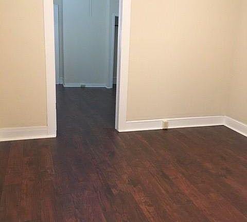 2nd image of 1522 Eagle St