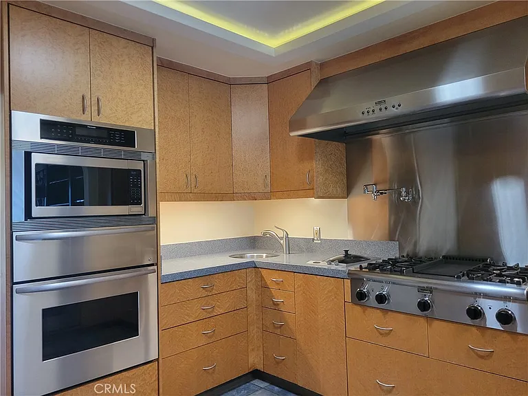 1884 Jaybrook Dr — Photo 18