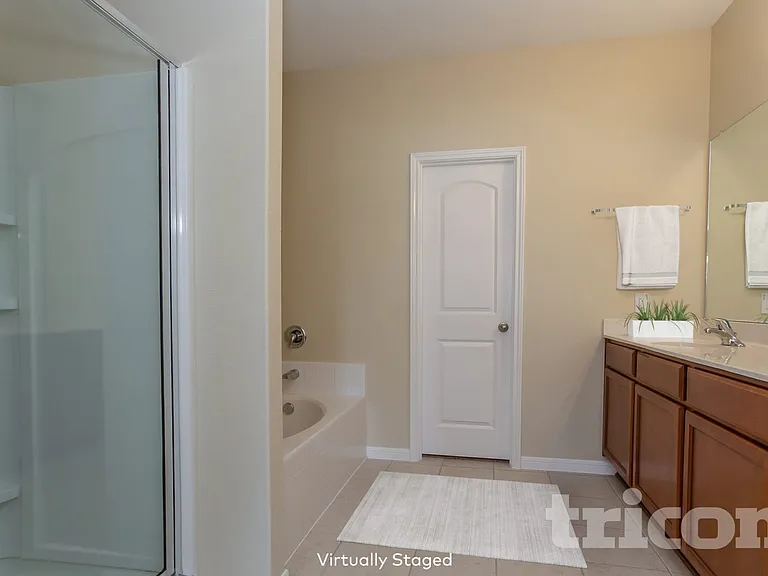 520 Red Dusk Paint Dr — Photo 8