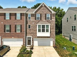 1143 Bean Ln, Akron, OH 44313