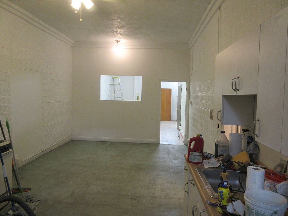 1st image of 69 4th Ave #3