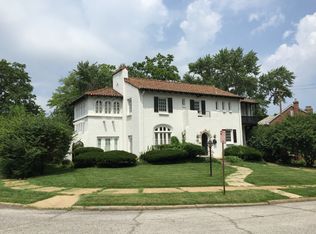 365 Mission Ct, Saint Louis, MO 63130