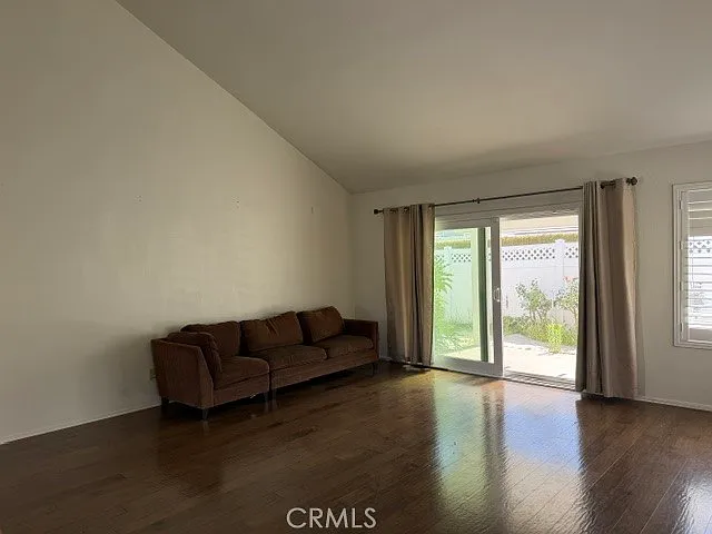 25671 Lawton Ave — Photo 4