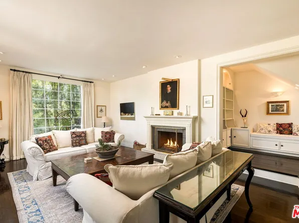 7887 Hillside Ave, Los Angeles, CA 90046