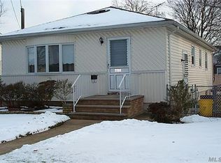 198 N Nassau Ave, Massapequa, NY