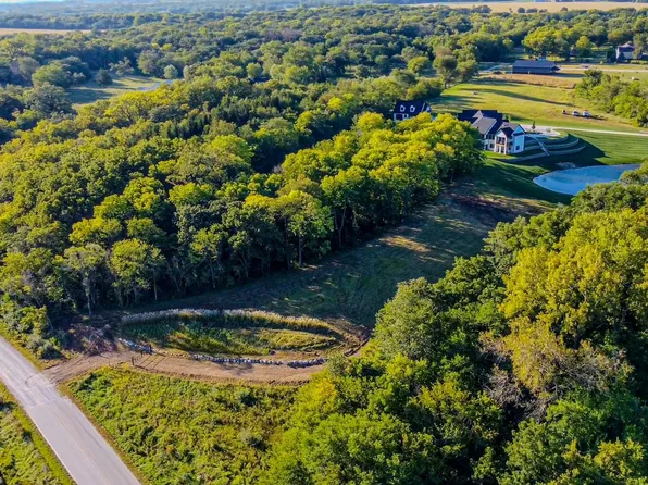 9793 NE Santiago Dr, Bondurant, IA 50035