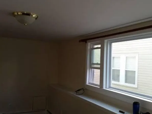 (undisclosed Address), West Roxbury, MA 02132