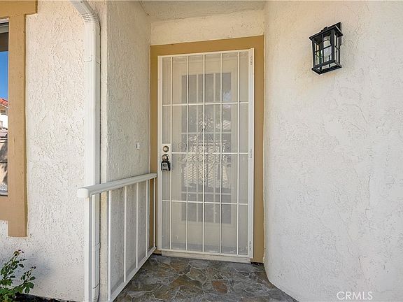 4th image of 27042 Rangewood St