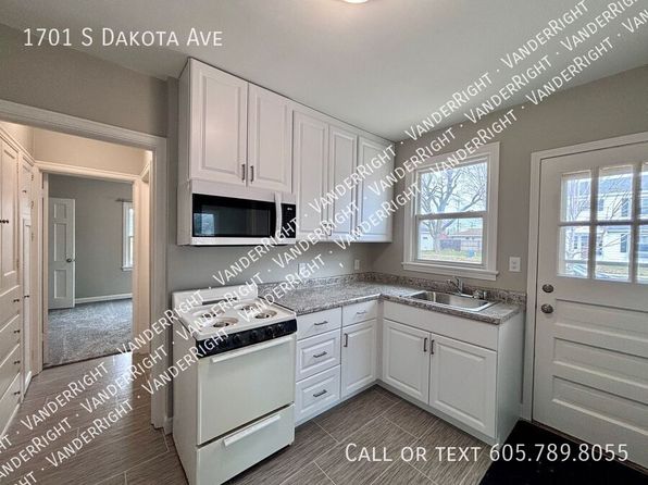 1701 S Dakota Ave