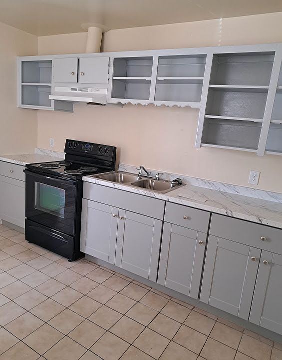 Kitchen, Unit A