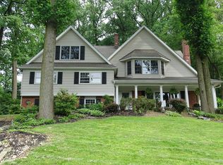 672 Hickory Ln, Berwyn, PA 19312