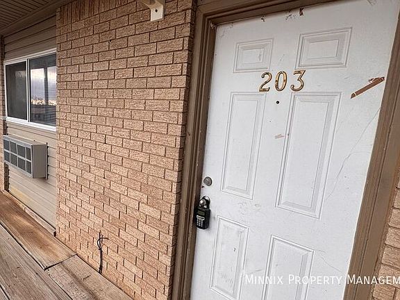 4th image of 711 S Austin Ave #203