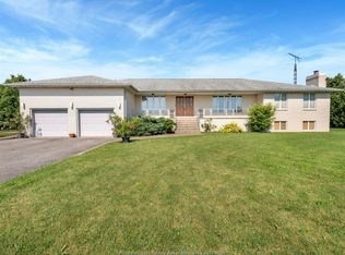 4155 Manning Rd, Tecumseh, ON N0R1K0