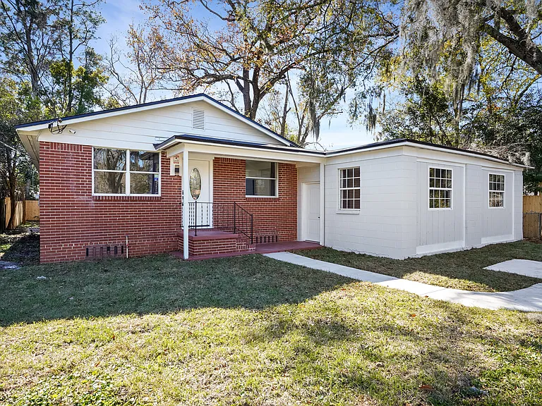 5324 Quan Dr — Photo 2