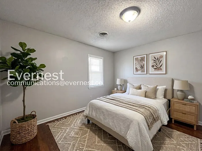 362 Hewlett Rd — Photo 4