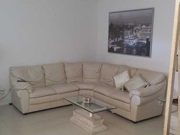 3rd image of 411 S Crescent Dr APT 202