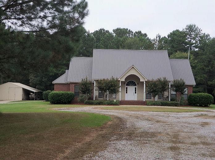 2nd image of 10010 Road 2452