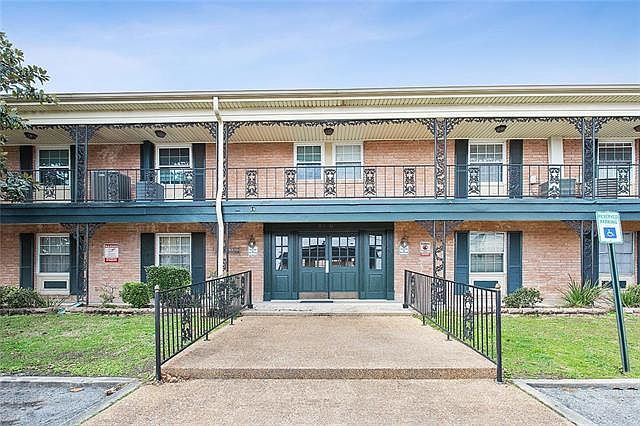 1st image of 3030 Edenborn Ave APT 209