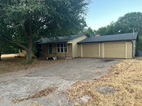 203 N 1st St, Rio Vista, TX 76093