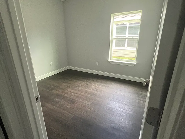 1408 Minnesota Ave — Photo 13