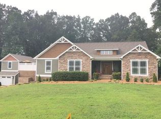 3361 Claybrook Dr, Cookeville, TN 38506