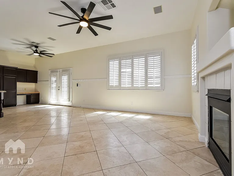 1440 Honey Lake St — Photo 7