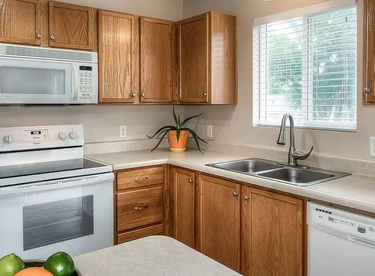 17713 Lillian St — Photo 18