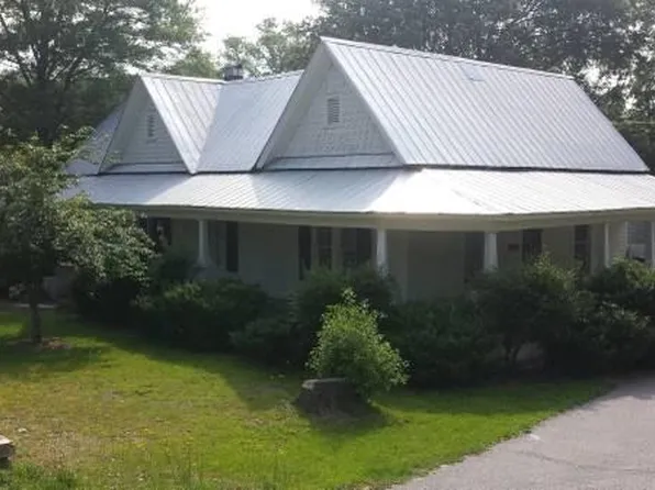 1322 Haile St, Camden, SC 29020