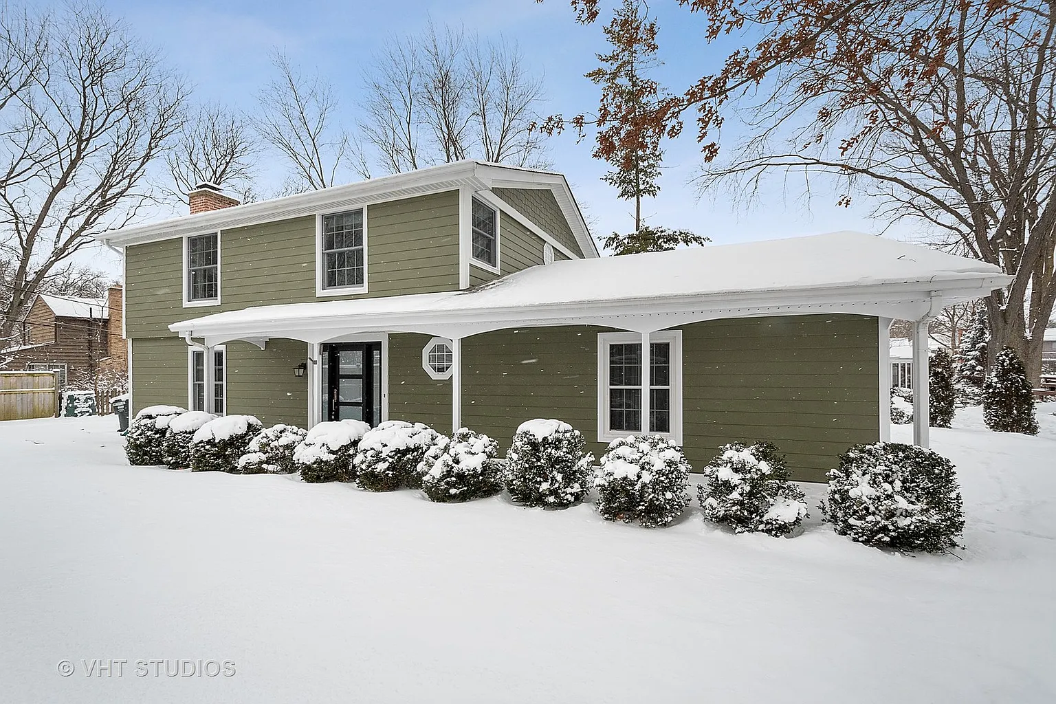 642 Concord Pl photo 1