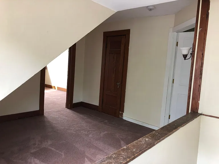 506 Mount Hope Ave — Photo 9