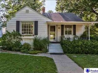 1943 S 62nd St, Omaha, NE 68106
