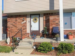 31827 Breezeway, Chesterfield, MI 48047