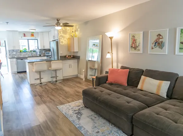 303 City View Dr #303, Fort Lauderdale, FL 33311