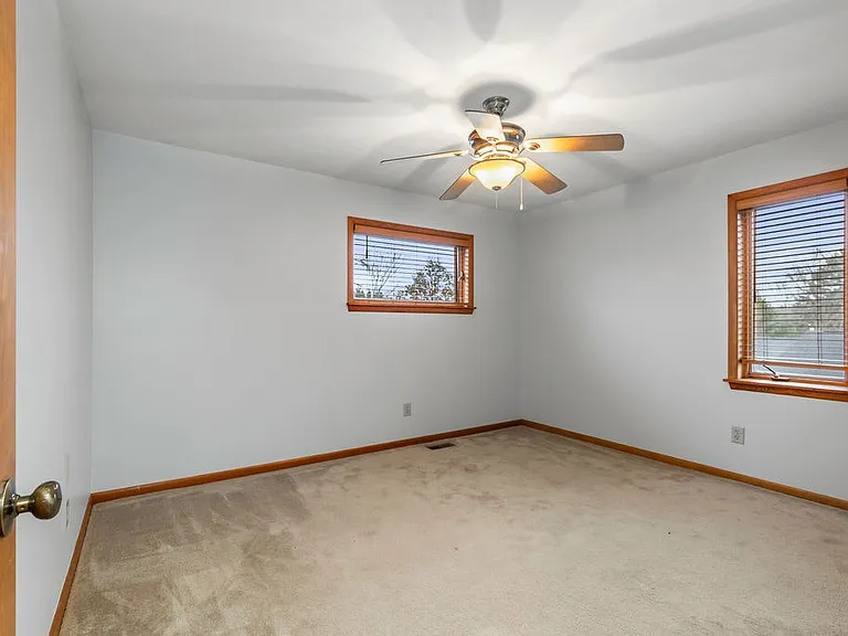 Bedroom (2)