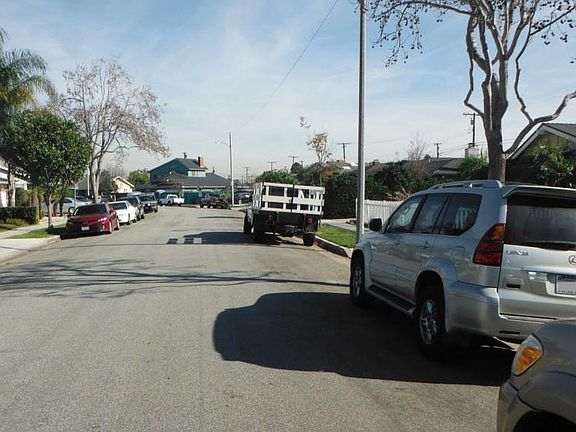 4th image of 4425 W 234th St