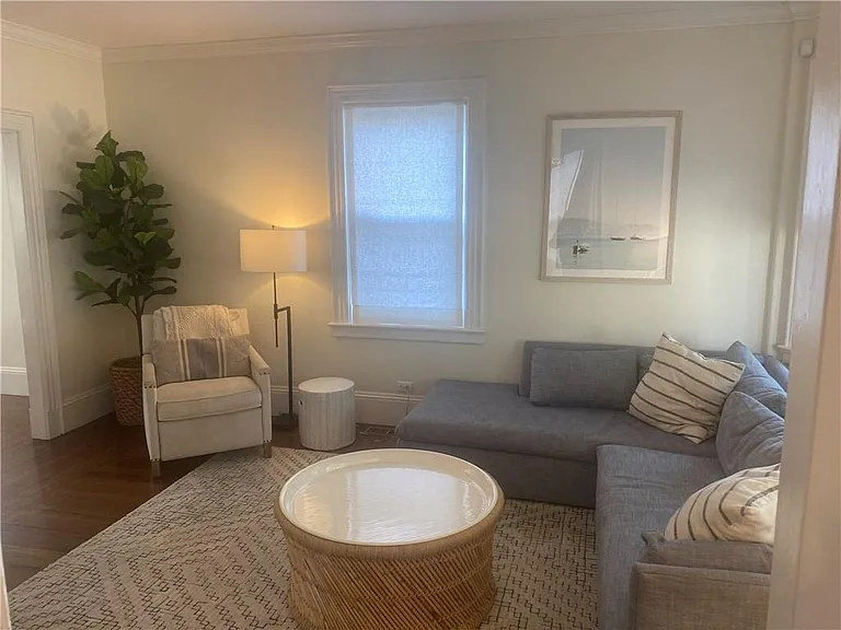 27 Mann Ave — Photo 7